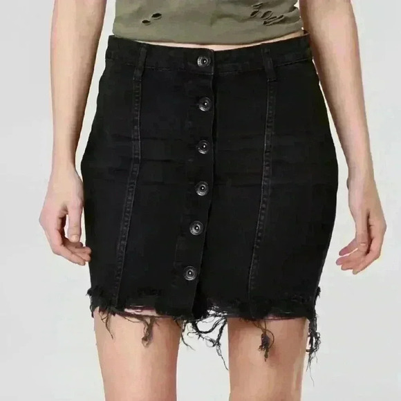 Band of Gypsies Skirt From Buckle - Picture 1 of 6